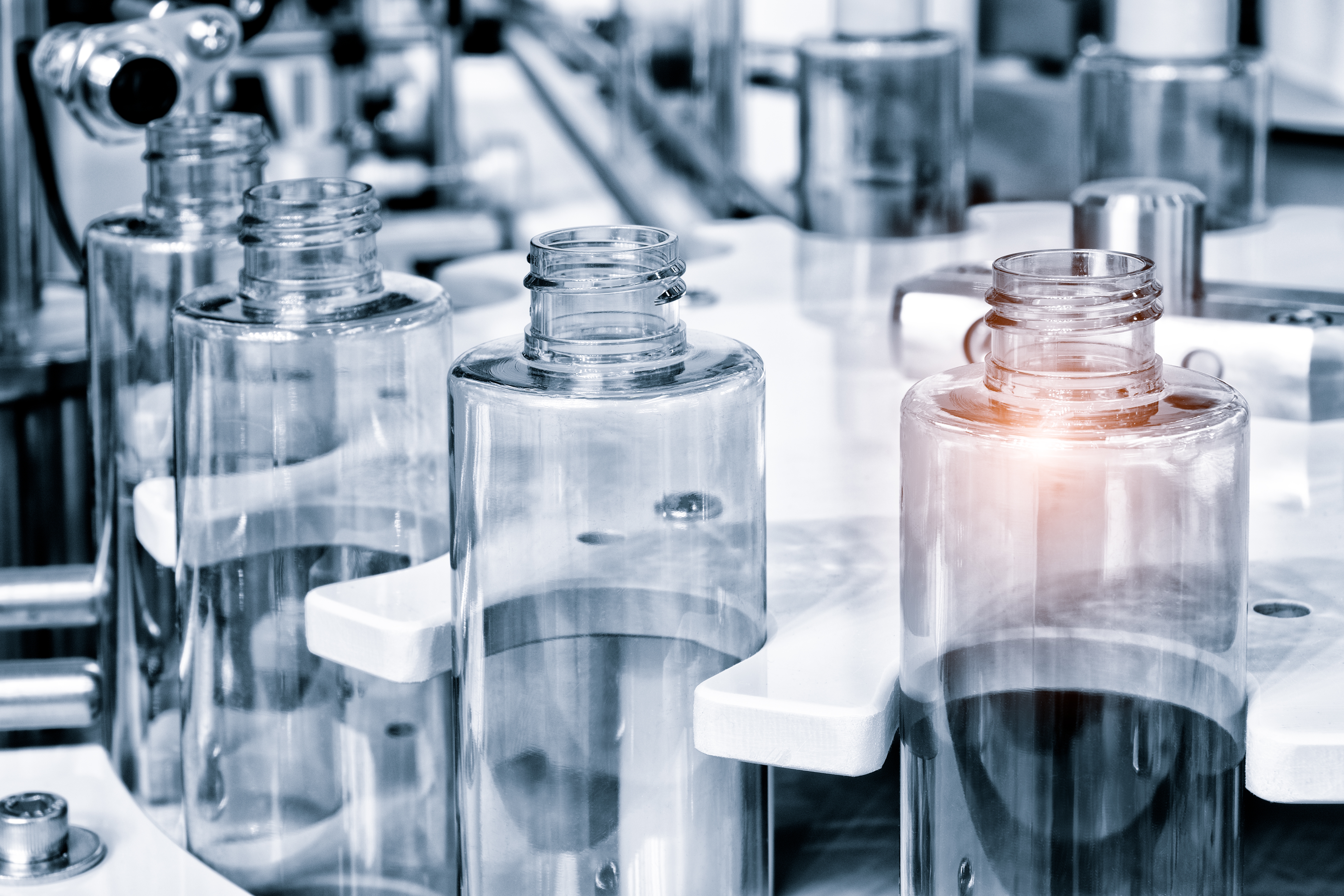 Przemysł szklarski - zawory ROSS Controls do napełniania form